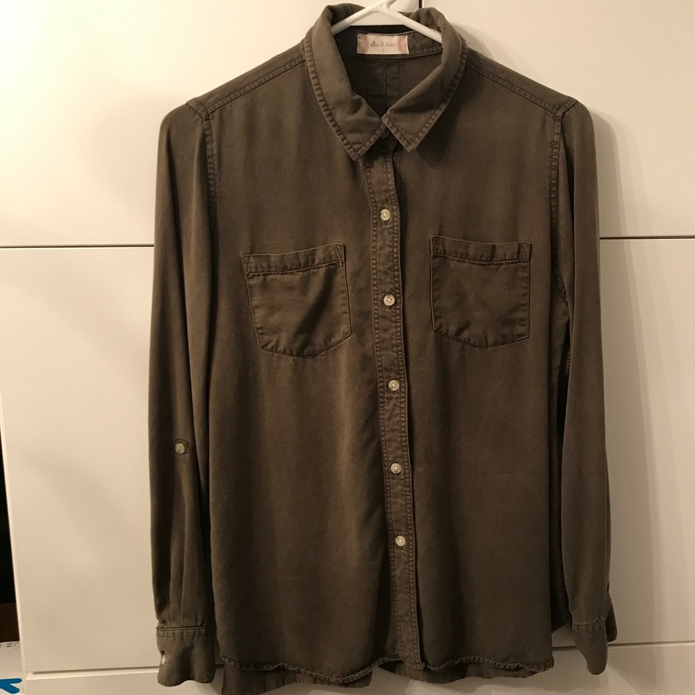 Long sleeve button up